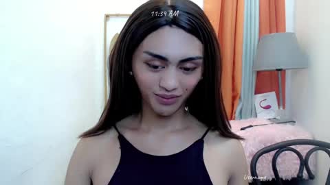 Snapshot of petite_barbie88 chatting on 5, 7, 2026 petite_barbie88 online show from 5, 7, 2026