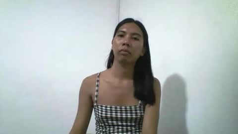 Snapshot of petite_dicklover chatting on 9, 6, 2026 Yuriee online show from 9, 6, 2026