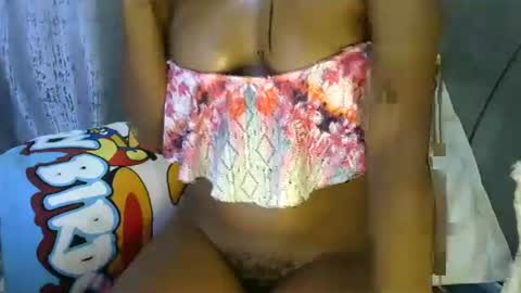 Snapshot of petite_loverr chatting on 3, 3, 2025 Petite loverr online show from 3, 3, 2025