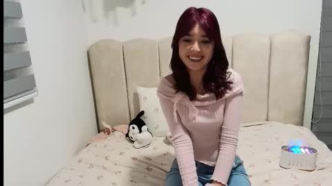 petite_marie_ online show from 21, 10, 2025