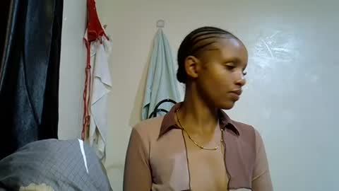 Snapshot of petite_melinda chatting on 22, 6, 2026 petite_melinda online show from 22, 6, 2026