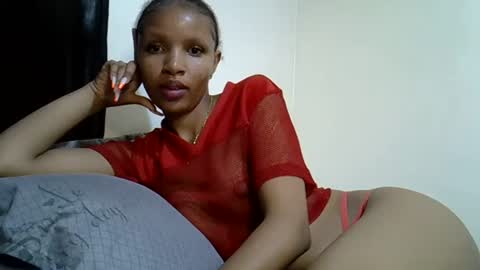 Snapshot of petite_melinda chatting on 3, 7, 2026 petite_melinda online show from 3, 7, 2026