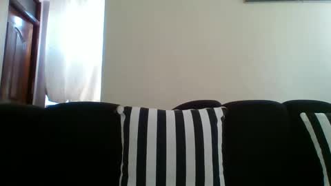 petite_shan online show from 18, 1, 2026