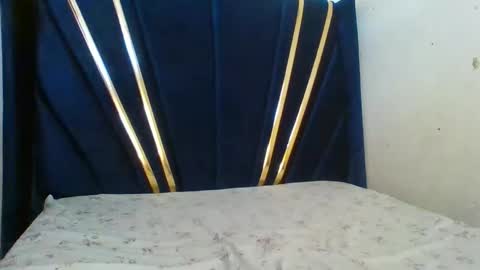 petite_shan online show from 25, 2, 2026