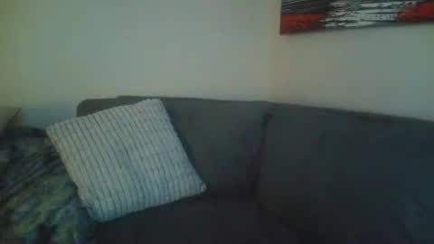 petite treat  online show from 26, 2, 2026