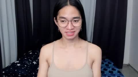 Snapshot of petiteasianmarian chatting on 19, 7, 2026 bigcock Marian online show from 19, 7, 2026