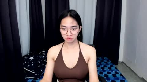 Snapshot of petiteasianmarian chatting on 22, 7, 2026 bigcock Marian online show from 22, 7, 2026