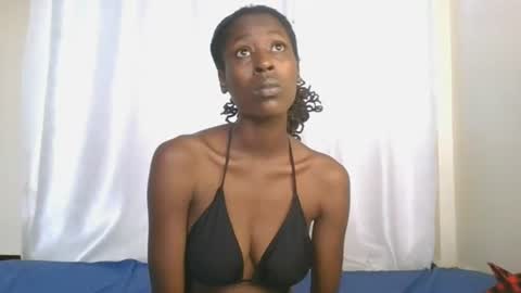 Snapshot of petiteblackjuicy chatting on 15, 7, 2026 Amara online show from 15, 7, 2026