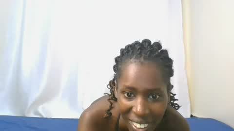 Snapshot of petiteblackjuicy chatting on 28, 7, 2026 Amara online show from 28, 7, 2026