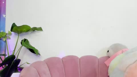 Snapshot of petitedanna chatting on 4, 12, 2024 Danna online show from 4, 12, 2024