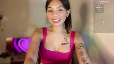 Snapshot of petitegirlx69 chatting on 28, 7, 2026 miss lisa online show from 28, 7, 2026