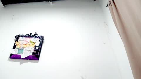 Snapshot of petiteivoryqueen chatting on 9, 11, 2025 danna online show from 9, 11, 2025