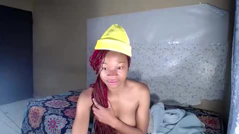 Snapshot of petitesammy chatting on 7, 5, 2026 petitesammy online show from 7, 5, 2026