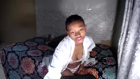 Snapshot of petitesammy chatting on 14, 5, 2026 petitesammy online show from 14, 5, 2026
