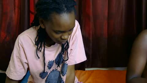 Snapshot of petitevixenn chatting on 29, 7, 2026 petitevixenn online show from 29, 7, 2026