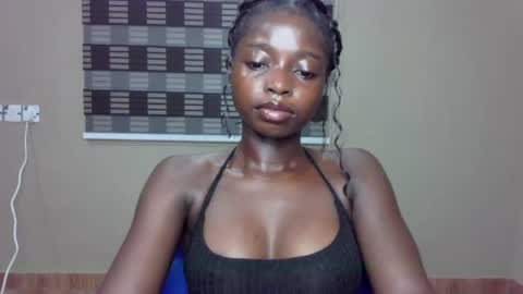 petitexxebony online show from 23, 6, 2026