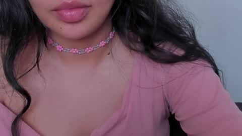 Snapshot of petitgirl_ chatting on 26, 5, 2026 J A S S online show from 26, 5, 2026
