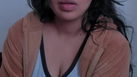 Snapshot of petitgirl_ chatting on 31, 5, 2026 J A S S online show from 31, 5, 2026