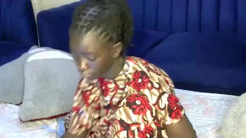 petitte_gyaal online show from 29, 10, 2025