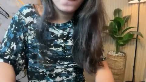 Snapshot of petrova_karla chatting on 4, 6, 2026 Ur Sexy Karla online show from 4, 6, 2026