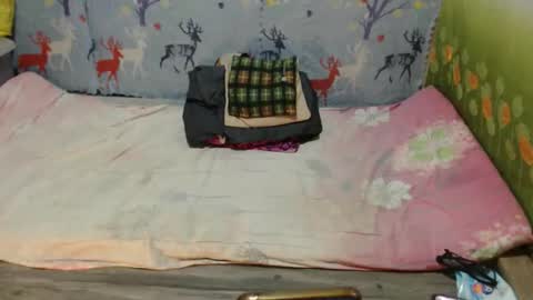 Snapshot of pettygirl69 chatting on 20, 12, 2025 pettygirl69 online show from 20, 12, 2025