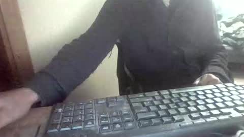Snapshot of peyo873996 chatting on 15, 4, 2026 peyo873996 online show from 15, 4, 2026