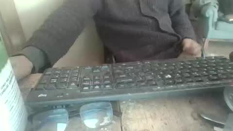 Snapshot of peyo873996 chatting on 7, 5, 2026 peyo873996 online show from 7, 5, 2026