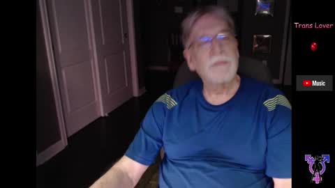 Snapshot of pghk2000 chatting on 12, 12, 2024 George online show from 12, 12, 2024