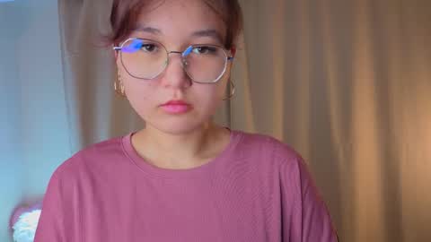 Snapshot of phebenogowski chatting on 19, 11, 2025 Jenny online show from 19, 11, 2025