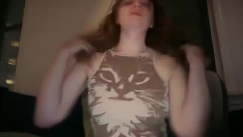 Snapshot of pheobetiger chatting on 25, 5, 2026 Pheobe Tiger online show from 25, 5, 2026