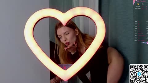 Snapshot of philippabrainard chatting on 22, 2, 2025 Hello guys Sweet Scarlett here NEXT LIVE 5AM 2 gmt online show from 22, 2, 2025