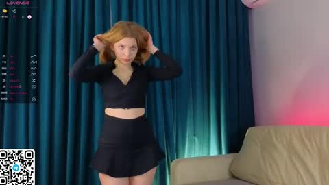 Snapshot of philippabrainard chatting on 2, 3, 2025 Hello guys Sweet Scarlett here NEXT LIVE 5AM 2 gmt online show from 2, 3, 2025