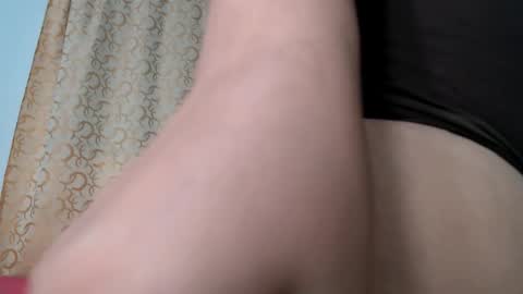 Snapshot of philippinesasian06 chatting on 13, 11, 2025 philippinesasian06 online show from 13, 11, 2025