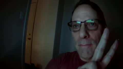 Snapshot of philochi69 chatting on 21, 11, 2025 PhiloChi69 online show from 21, 11, 2025