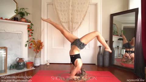Snapshot of phoenix_taylor chatting on 26, 12, 2024 PHOENIX TAYLOR online show from 26, 12, 2024