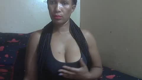 Snapshot of phoenixcandy chatting on 2, 2, 2025 phoenixcandy online show from 2, 2, 2025