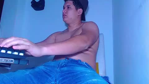 Snapshot of phoenixgnz08 chatting on 14, 6, 2026 AdnierGnz online show from 14, 6, 2026