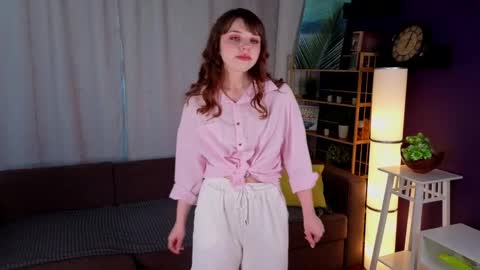Snapshot of phylisamie chatting on 27, 5, 2026 Mary online show from 27, 5, 2026