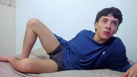 picaszomilos350 online show from 29, 3, 2026