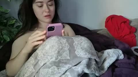 Snapshot of pillogoddess chatting on 10, 5, 2026 PilloGoddess online show from 10, 5, 2026