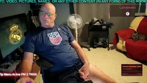 Snapshot of pilot_dave_69 chatting on 24, 9, 2025 Dave online show from 24, 9, 2025