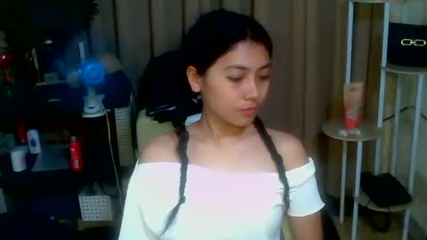 Snapshot of pinay_aangel chatting on 3, 4, 2026 pinay_aangel online show from 3, 4, 2026