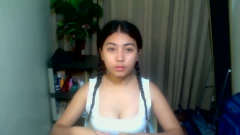 Snapshot of pinay_aangel chatting on 27, 4, 2026 pinay_aangel online show from 27, 4, 2026