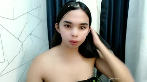 Snapshot of pinay_heart chatting on 18, 6, 2026 heart online show from 18, 6, 2026