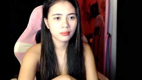 Snapshot of pinay_sharmelyn chatting on 3, 8, 2026 sharmelynbebe online show from 3, 8, 2026