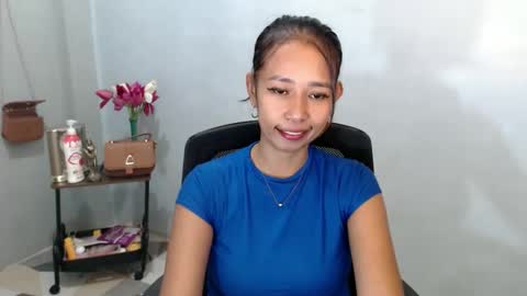 Snapshot of pinaymorena_renelda chatting on 19, 11, 2025 pinaymorena_renelda online show from 19, 11, 2025