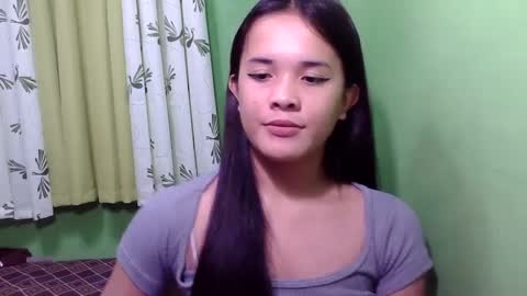 pinaymorena_rhowe online show from 8, 12, 2024