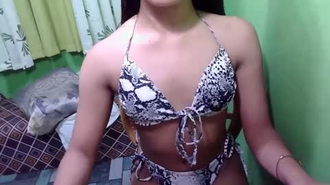 pinaymorena_rhowe online show from 17, 12, 2024