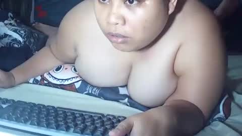 pinaysweet_couple online show from 25, 3, 2026