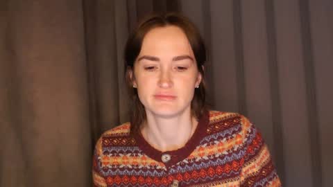 Snapshot of pineapple__mood chatting on 5, 2, 2026 online show from 5, 2, 2026